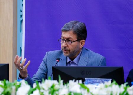 استاندار اصفهان: نیازمند تولید محتوا و شبکه‌سازی میان دانشگاه‌های کشور هستیم