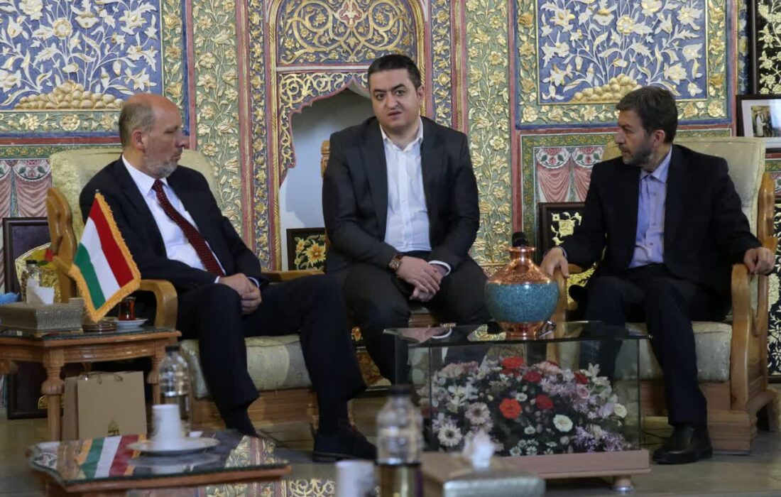 استاندار اصفهان:نصف جهان  آماده میزبانی”هفته‌ فرهنگی ایران در مجارستان و بالعکس” است