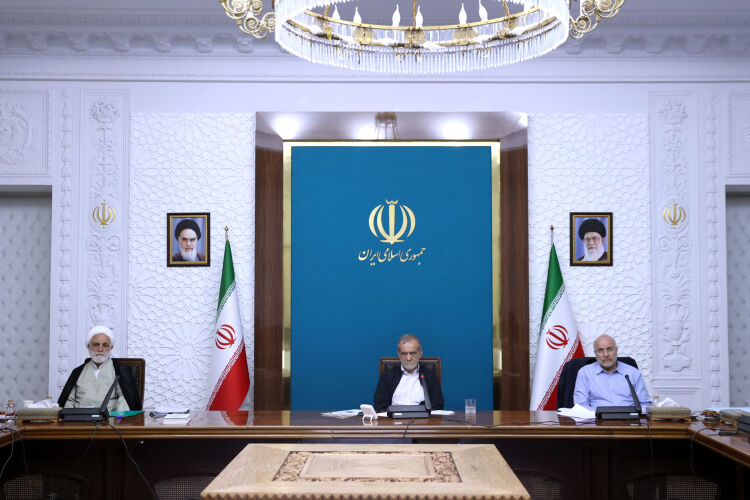 ۱.۵ میلیارد دلار تسهیلات برای تامین تجهیزات نیروگاه‌های خورشیدی اختصاص یافت