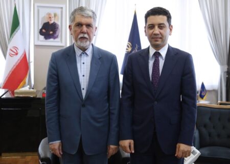 درخواست مساعدت سفیر ارمنستان برای اجرای ارکستر ملی در پرسپولیس