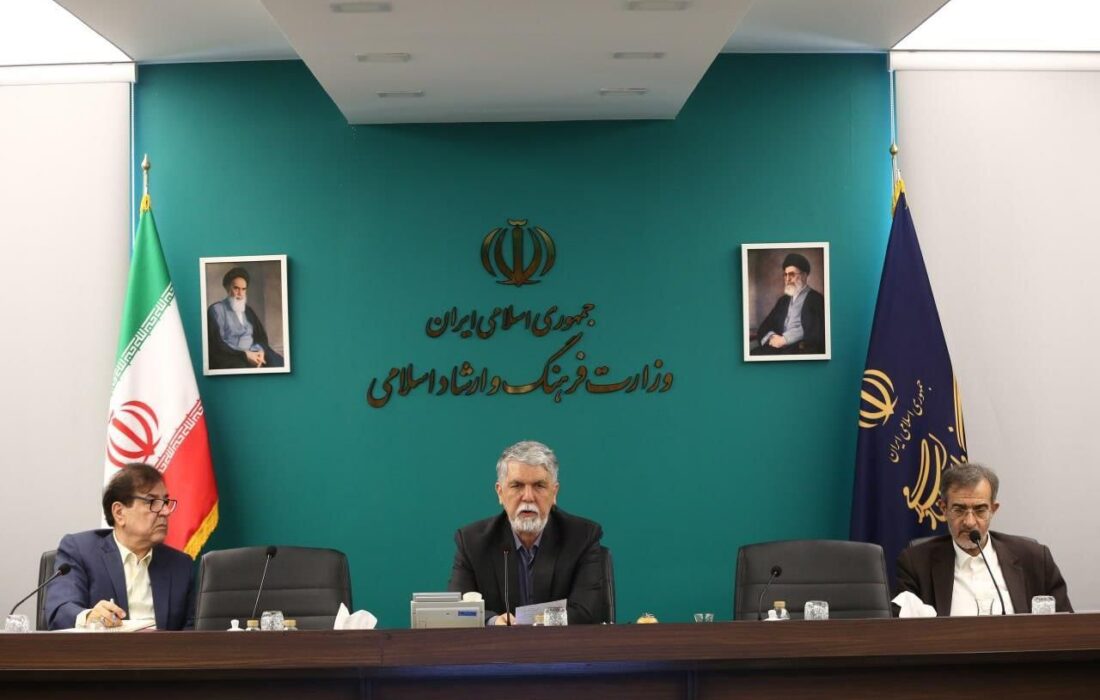 برای پرداختن به آینده هنر باید نقش دانشگاهها را جدی گرفت