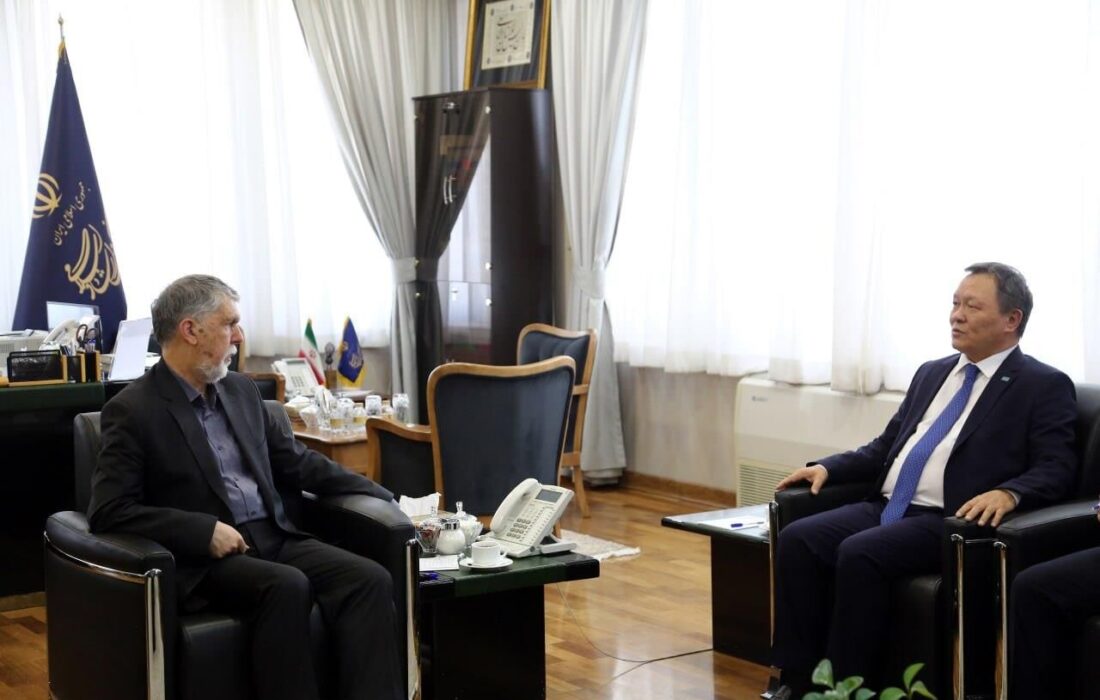 محمد فارابی پل ارتباطی میان ایران و قزاقستان است