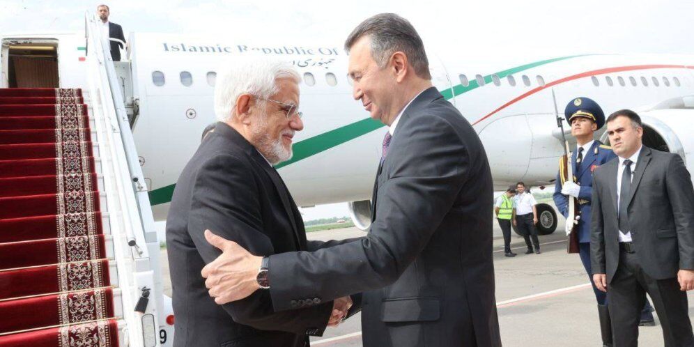 عارف وارد دوشنبه شد