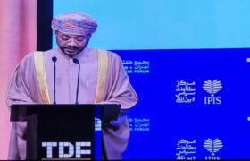 مسقط با جدیت به پیمودن مسیر دشوار گفت‌وگو متعهد است