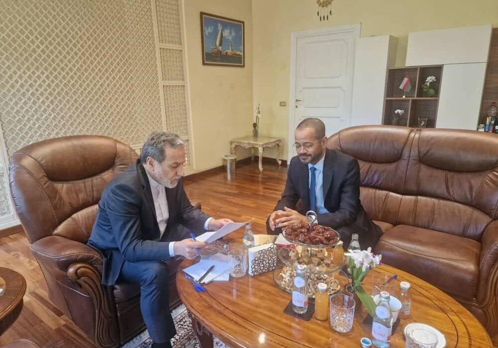 وزیر خارجه عمان از پایان دور پنجم مذاکرات خبر داد