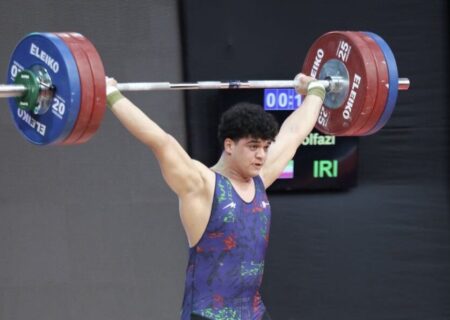 ابوالفضل زارع مدال نقره مسابقات وزنه‌برداری قهرمانی جوانان جهان را به دست آورد