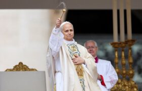 مخالفت پاپ لئو با «تفرقه»، «نفرت‌افکنی» و «استثمار» در مراسم آغاز رسمی فعالیت