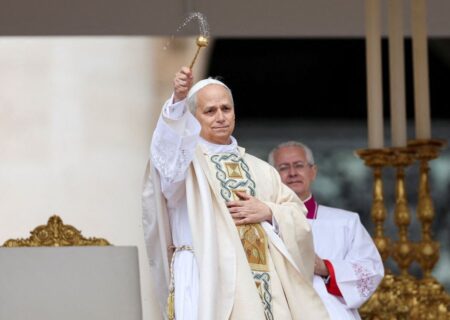 پاپ لئو: دولت ترامپ رفتاری غیرمحترمانه با مهاجران دارد