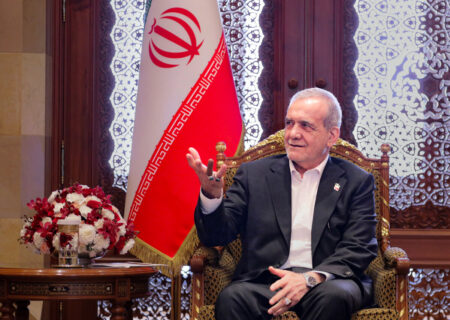 رئیس‌جمهور: با تحریم یا بدون تحریم، کشورمان را خواهیم ساخت