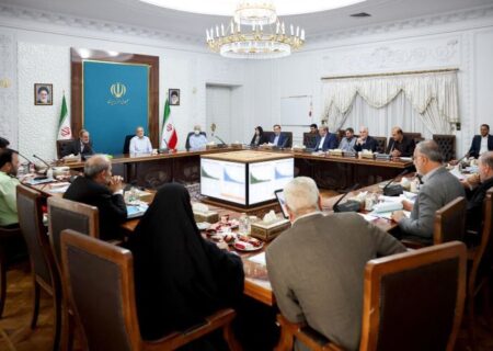 رئیس جمهور: برای مقابله با آسیب ها، شبکه‌سازی و بهره‌گیری از ظرفیت مردم ضروری است