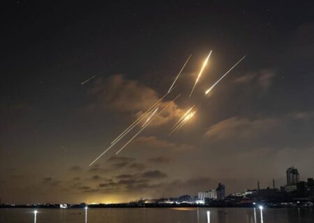اصابت موشک به مواضع استراتژیک اشدود، تل‌آویو، حیفا و بئرسبع
