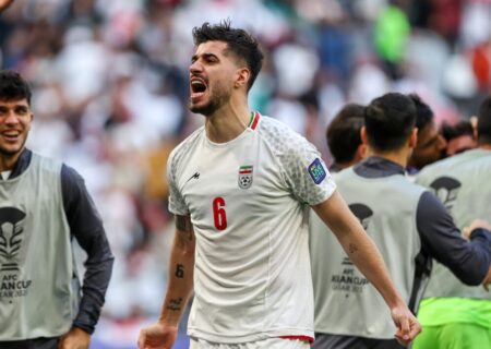 عزت اللهی:خاک وطن خط قرمز ماست