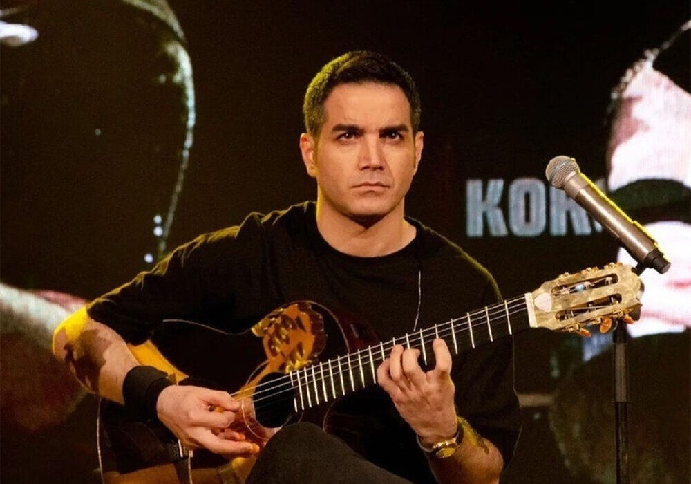 محسن یگانه: خیلی‌ها مثل من به خاطر جنگ دست پدرشان را نگرفتند