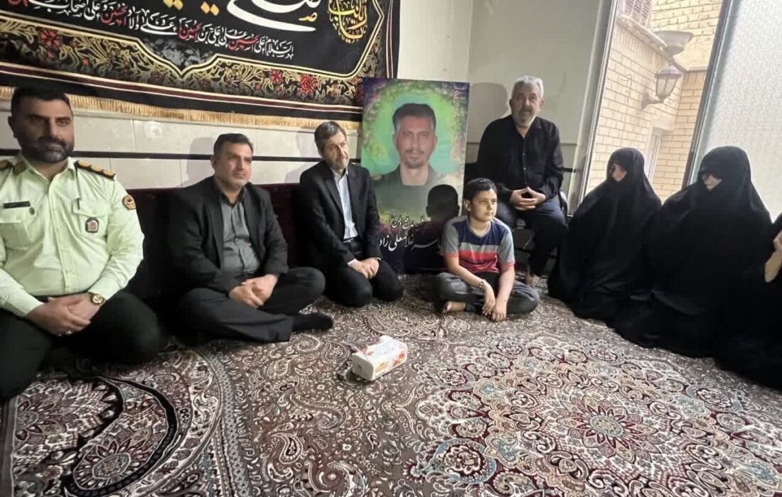 خانواده شهدا با روحیه‌ای شگفت‌انگیز و آموزنده، مظهر استواری هستند