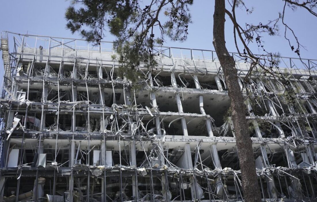 اذعان تلویزیون رژیم صهیونیستی به پنهان‌کاری درباره میزان خسارات حملات موشکی ایران