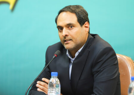 گره کور تکمیل سالن اجتماعات گلزار شهدا فولادشهر پس از سال‌ها گشوده شد