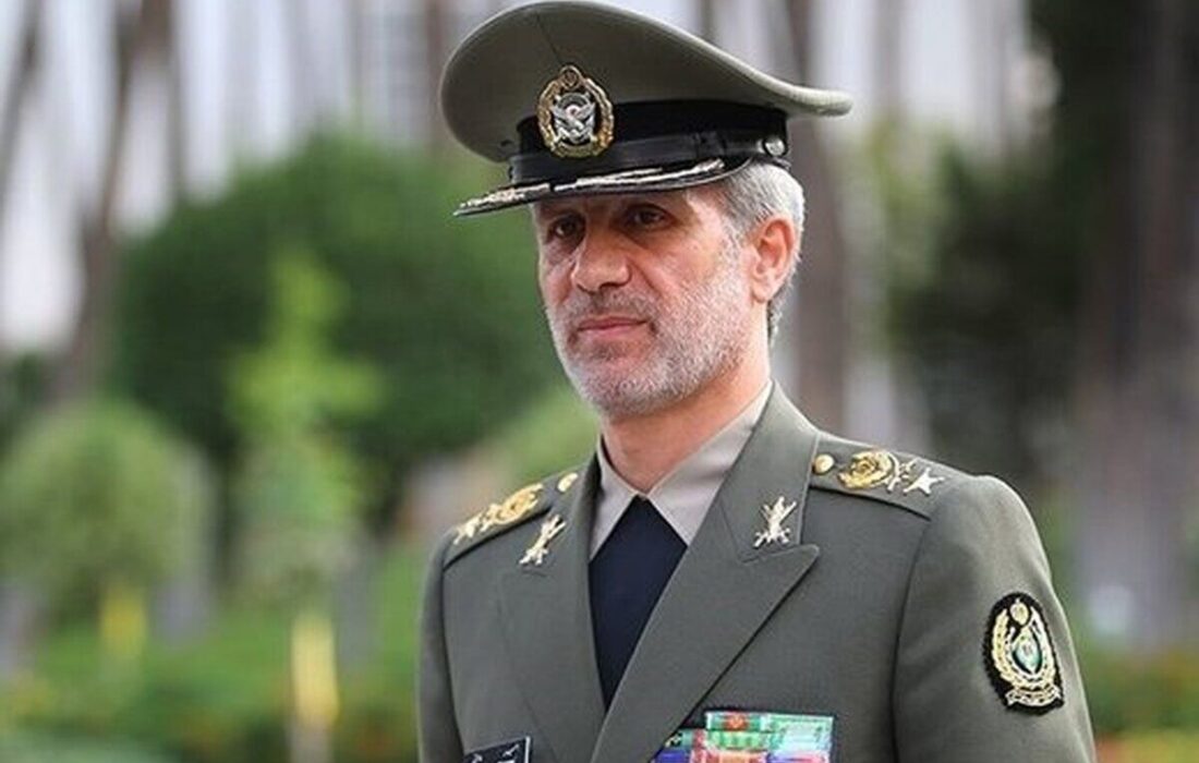 نشان زرین ایثار و شجاعت، شایسته ملت میهن‌دوست و محتشم است