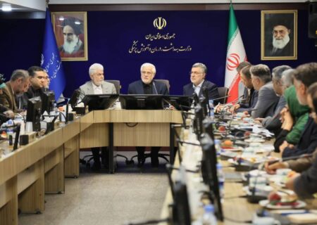 عارف: تجاوز رژیم صهیونیستی، وحدت کلمه را در کشور کامل کرد