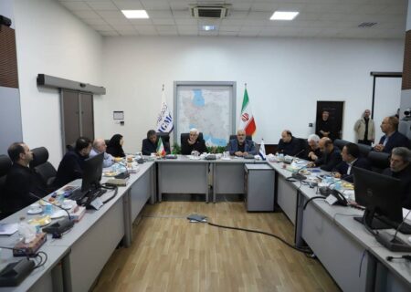 عارف: سهم اصلی در این پیروزی را مقام معظم رهبری به همراه مردم ایفا کردند