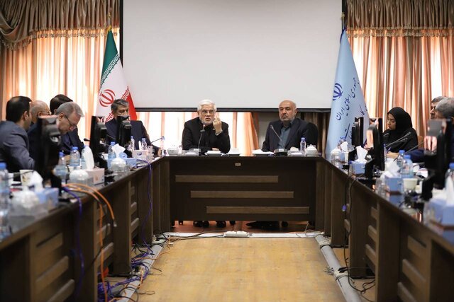 عارف: باید برنامه اداره کشور در دوران پسا جنگ ۱۲ روزه تدوین شود