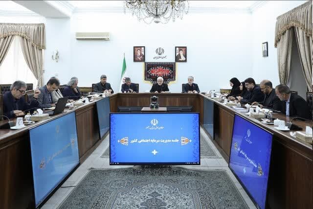 عارف: شیوه کنونی اداره کشور در دوران پساجنگ قابل تداوم نیست