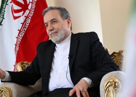 عراقچی: اگر آمریکا برای دیپلماسی جدی است، با اسرائیل تماس بگیرد تا تجاوزاتش را متوقف کند