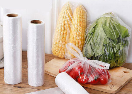 برای نگهداری غذا کدام بهتر است، کیسه فریزر، کیسه زیپ‌دار یا کیسه‌های سیلیکونی؟