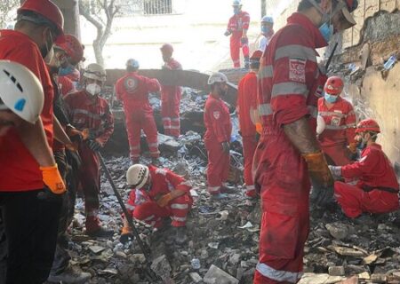 حمله تروریستی صهیونیست‌ها به منازل اطراف مرکز بهزیستی تهران / امدادرسانی هلال‌احمر ادامه دارد