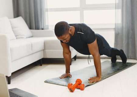 چگونه می‌توانید در راحتی و آسایش خانه خود ورزش کنید