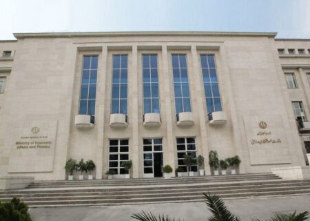 با تشکیل گروه‌های تخصصی جدید شهد تحول ساختاری وزارت اقتصاد خواهیم بود