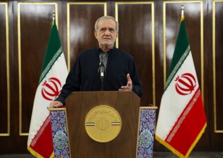 پزشکیان: دشمن را از اقدام احمقانه اش پشیمان می کنیم