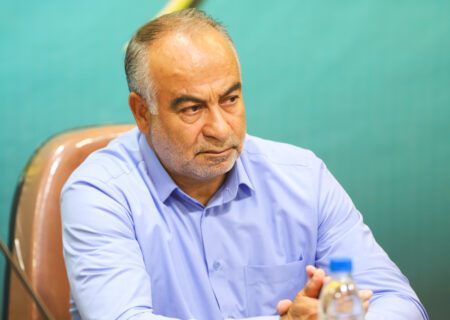 پولادی: تنبیه بدنی در آموزش و پرورش خط قرمز است