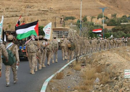 جانشین سخنگوی نیروهای مسلح یمن: تلاش برای برقراری آرامش در منطقه باید غزه را نیز دربرگیرد