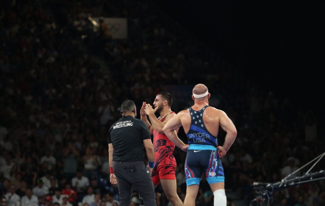 انتخابی تیم ملی کشتی آزاد؛ آذرپیرا راهی مسابقات جهانی شد