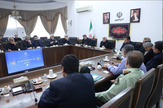 عارف: مردم ایران لیاقت هر جانفشانی را دارند