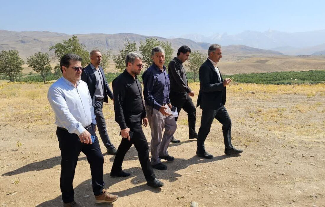 مجموعه فرهنگی تفریحی «بابازرنگ» در سمیرم کلنگزنی شد