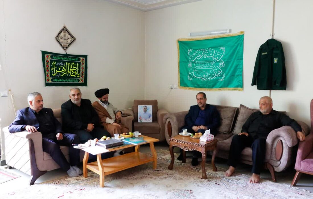 شهیدان؛ ستارگان درخشان تاریخ ایران هستند