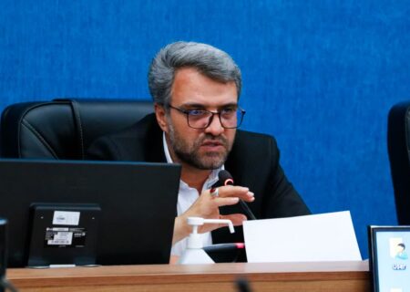 آغاز تحویل سهمیه قیر سال ۱۴۰۳ به شهرداری‌های استان اصفهان؛ گامی مهم در بهبود آسفالت معابر شهری