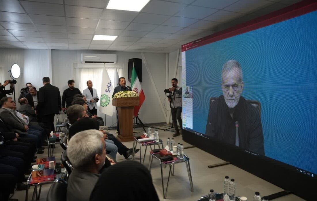 راهاندازی فاز نخست نیروگاه خورشیدی آفتاب شرق؛ نماد اراده ملی در توسعه انرژیهای پاک است/بومیسازی ۴۰ درصدی تجهیزات این نیروگاه نمایش ظرفیت فنی و مهندسی در حوزه انرژی پاک است