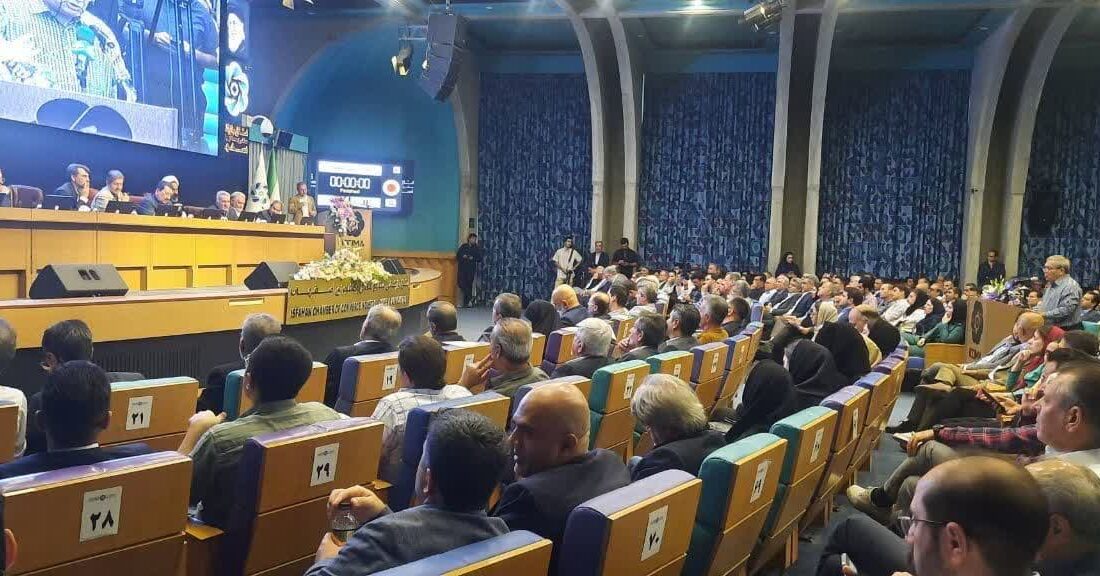 بررسی دغدغه‌های کلان فعالان اقتصادی استان اصفهان با حضور وزیر صنعت، معدن و تجارت