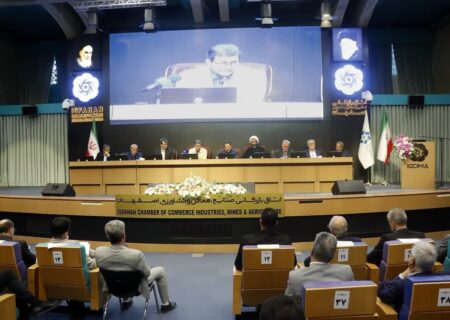 صنعت اصفهان شدیدا نیازمند حمایت است