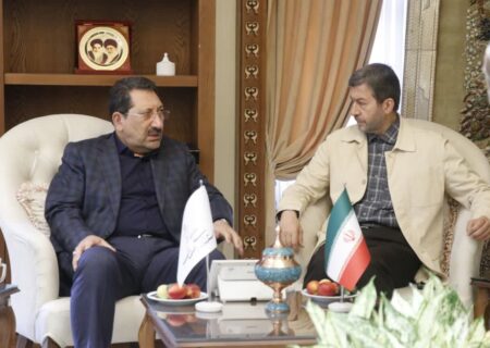 دیدار استاندار اصفهان با وزیر صمت برای حل مسائل و مشکلات صنعتی استان