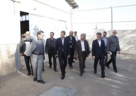 بازدید استاندار اصفهان از کارگوی فرودگاه اصفهان