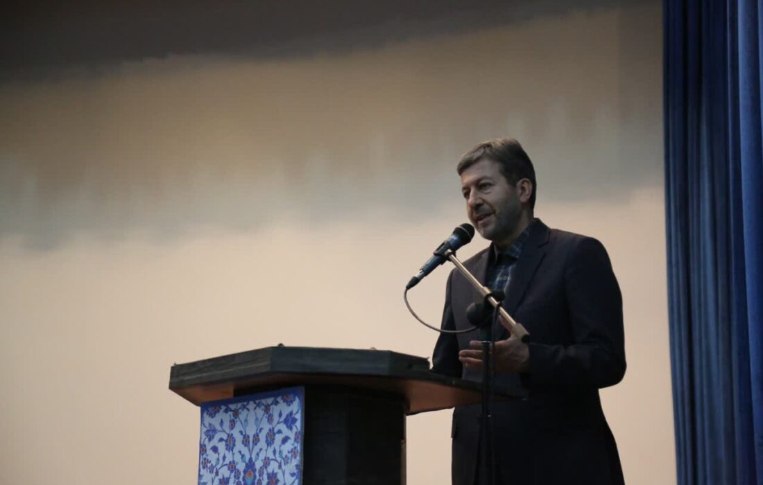 دکتر دینانی، احیاگر حکمت اشراقی و چراغ راه معرفت در دوران معاصر است