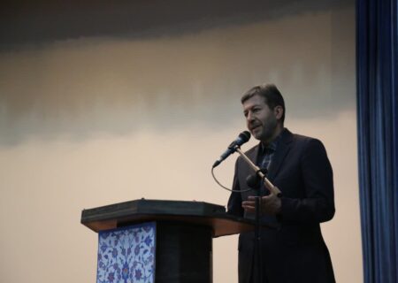 دکتر دینانی، احیاگر حکمت اشراقی و چراغ راه معرفت در دوران معاصر است