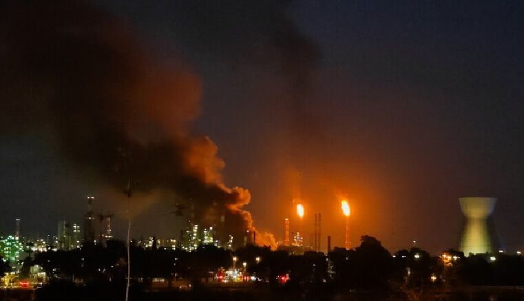 اعتراف بزرگترین پالایشگاه اسرائیل به خسارت ۲۰۰ میلیون دلاری ناشی از حمله ایران