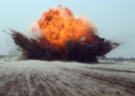 انجام عملیات خنثی‌سازی مهمات جنگی در مسیر آزادراه تهران – قم