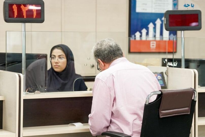 ساعت کاری ادارات و بانک ها تا پایان شهریور تغییر نمی کند