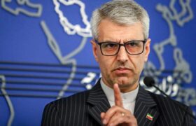 بقائی: اقدام آمریکا در تعرض به شناور حامل نفت ونزوئلا مصداق «دزدی دریایی دولتی» است