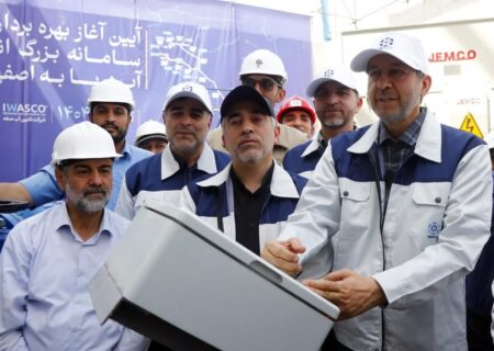 پروژه انتقال آب دریا به اصفهان به سرانجام رسید/ گام بزرگ برای توسعه پایدار صنایع
